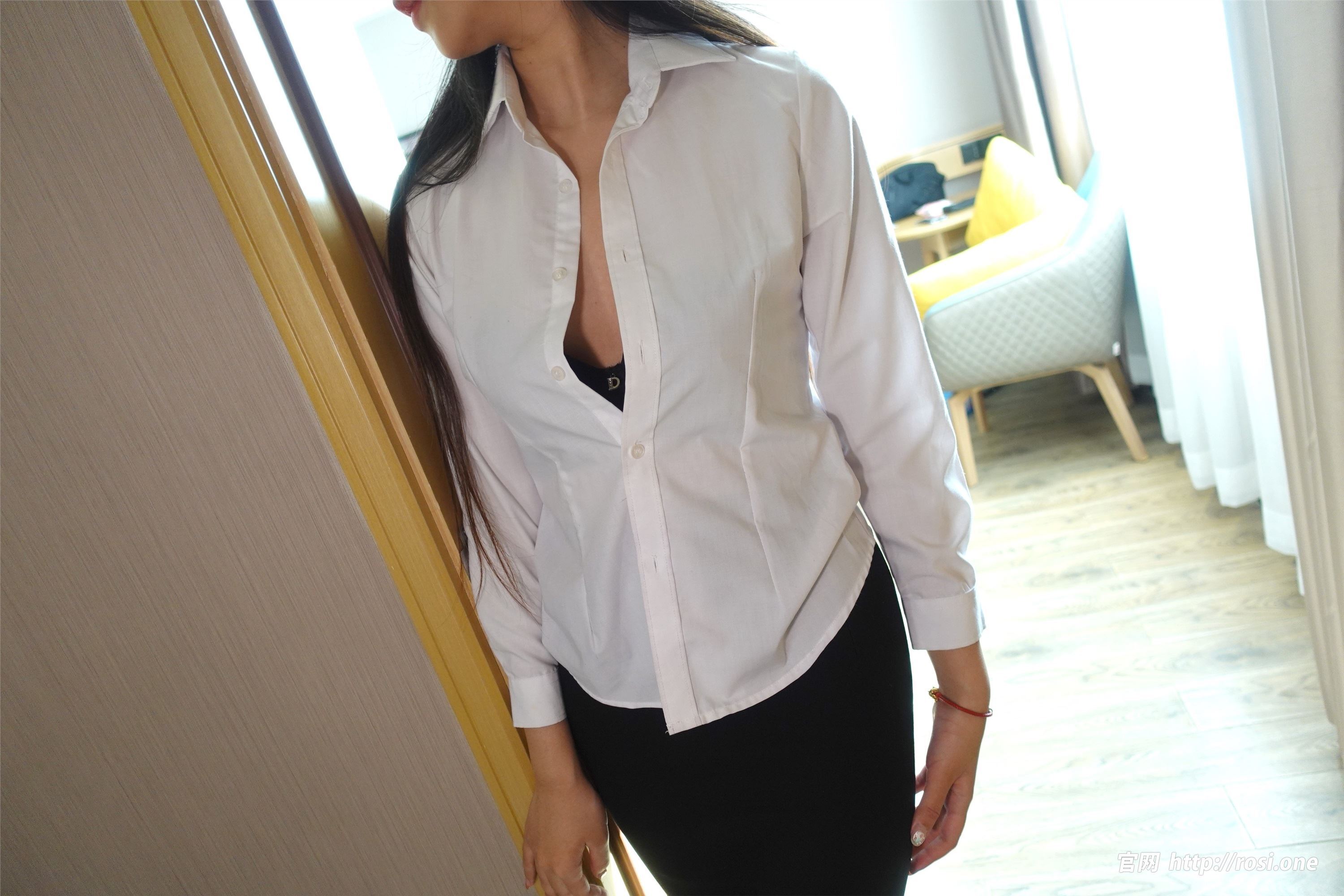 ROSI写真 2022.10.31 NO.3983